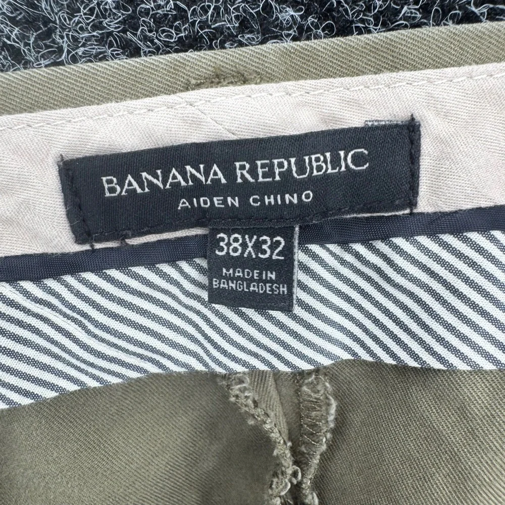 Banana Republic Aiden Chino Pants Mens 38x32 Olive Green Khaki Slim Fit Cotton